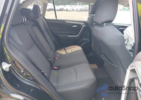 2019 Toyota Rav4 Xle z USA, uszkodzony, nr VIN 2T3P1RFV4KW033276